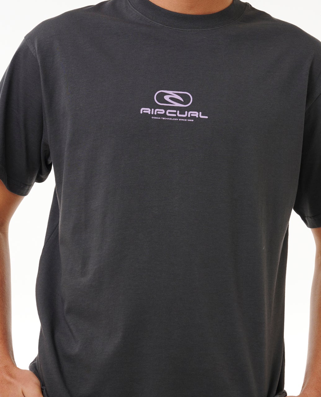 Pill Icon Tee Washed Black - Image 5