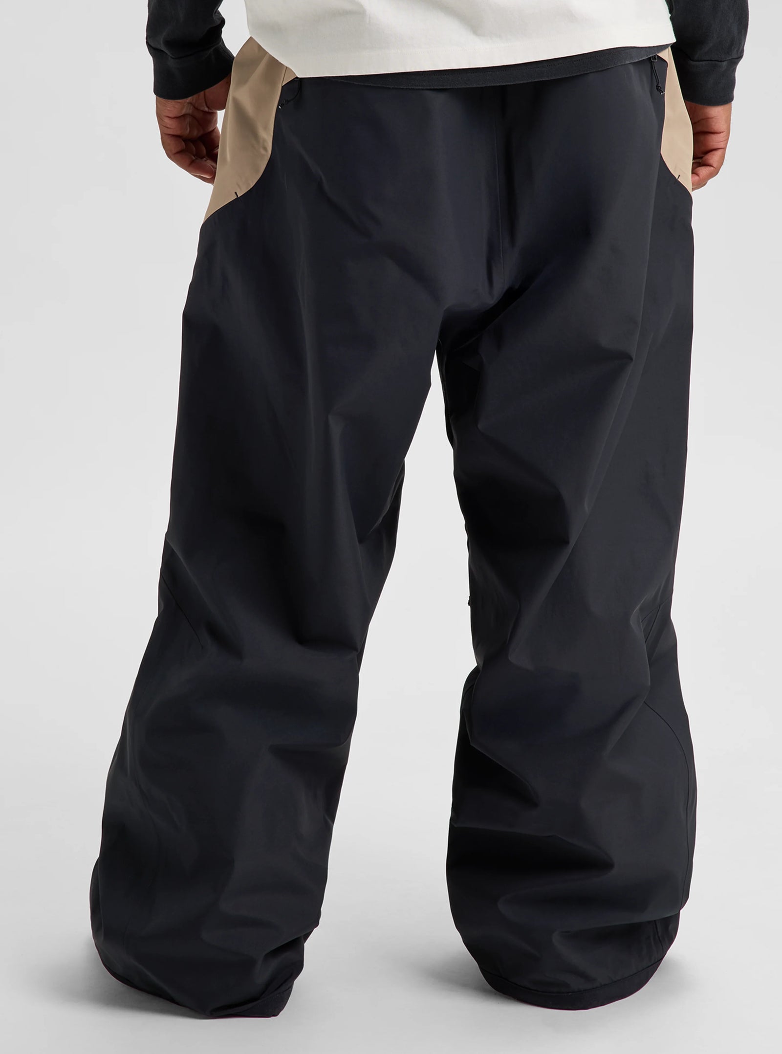 Futuretrust 3L Pants True Black / Summit Taupe - Image 15