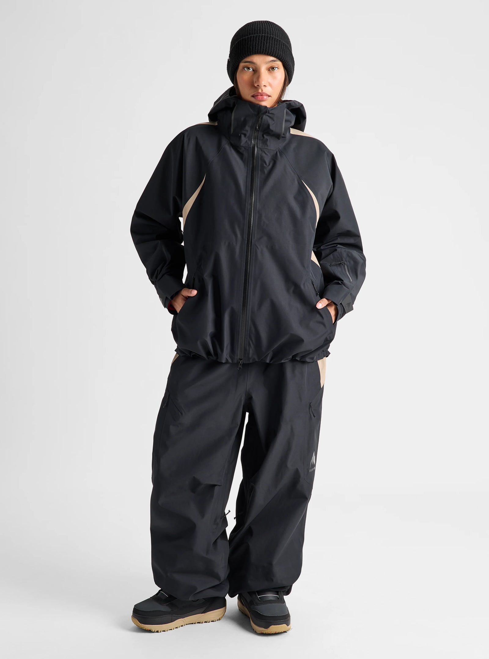 Futuretrust 3L Jacket True Black / Summit Taupe - Image 26
