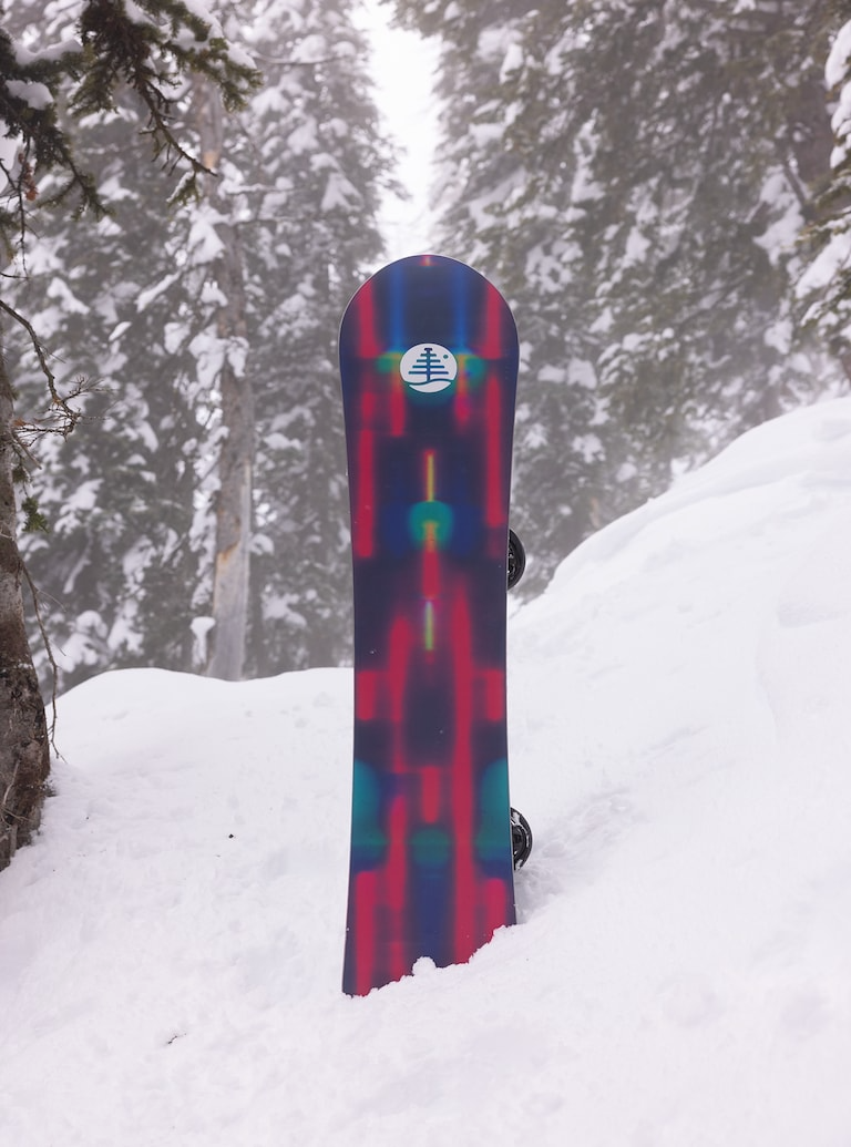 Family Tree Alekesam Snowboard 2025