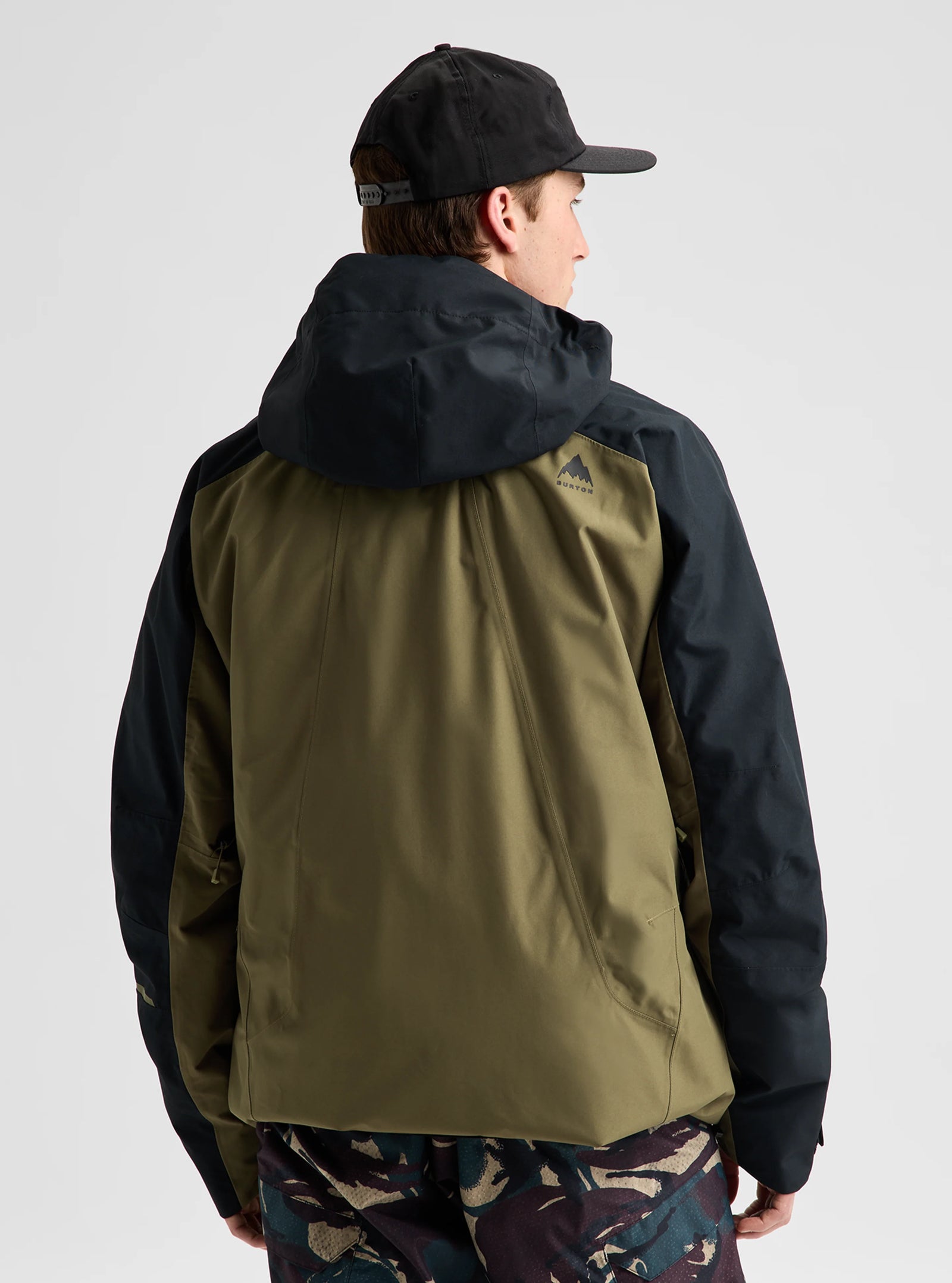 Mens Reserve 2L Jacket True Black/Dried Moss - Image 29