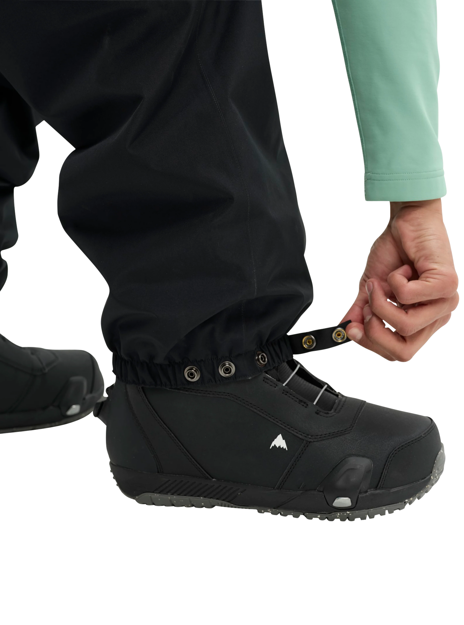 Mens Reserve 2L Relaxed Bib Pants True Black - Image 7