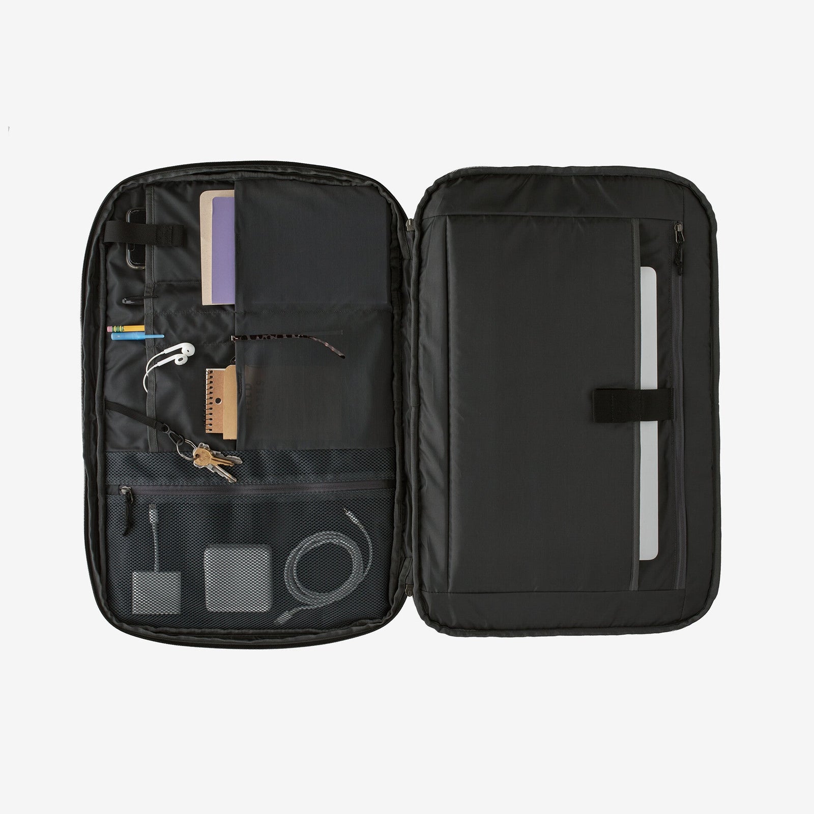 Black Hole MLC Pack 45L Travel Bag Black w/Black - Image 3