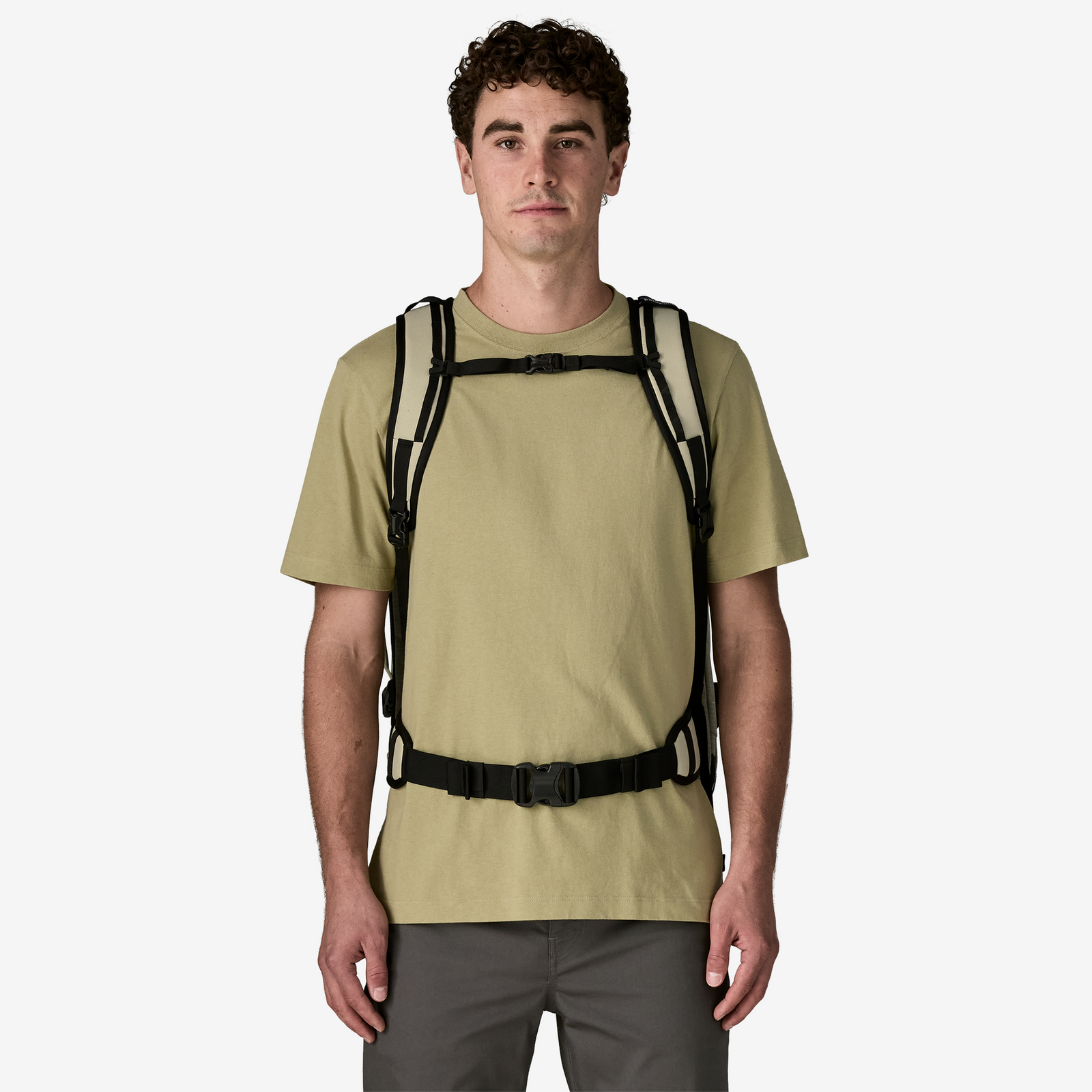 Black Hole MLC Pack 45L Travel Bag Weathered Stone - Image 6
