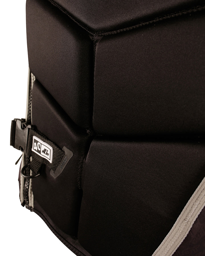 40 YEAR NIGHTHAWK VEST - Image 5