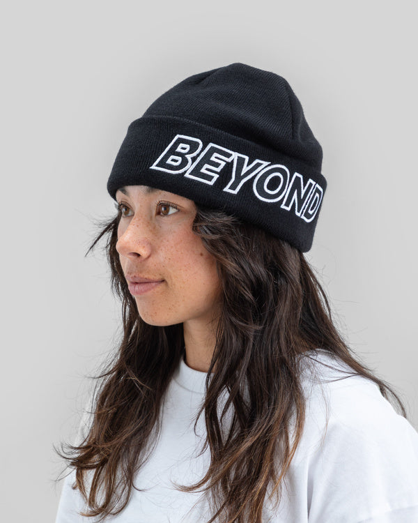 Outline Beanie Black - Image 11