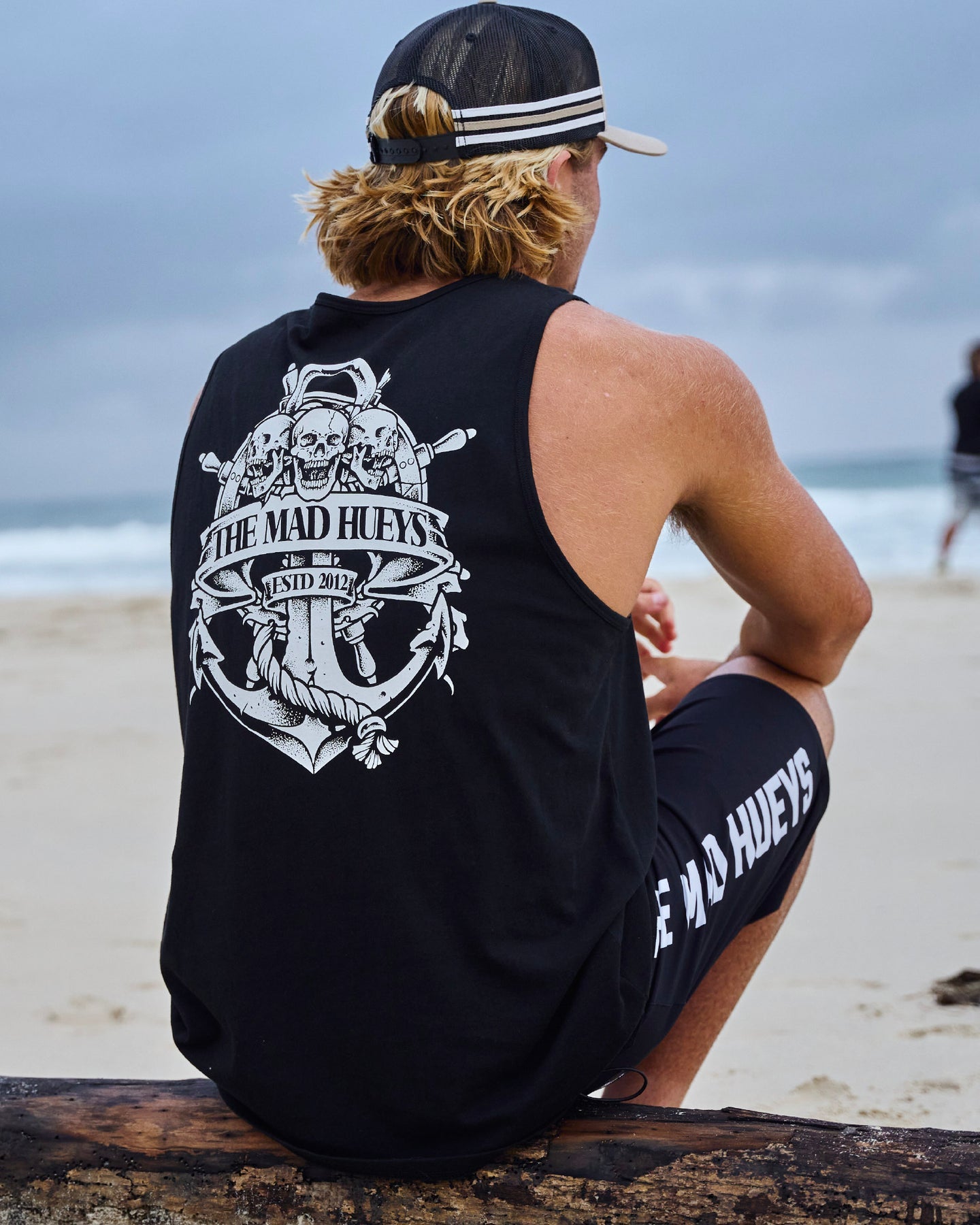 TRIPLE ANCHOR TANK