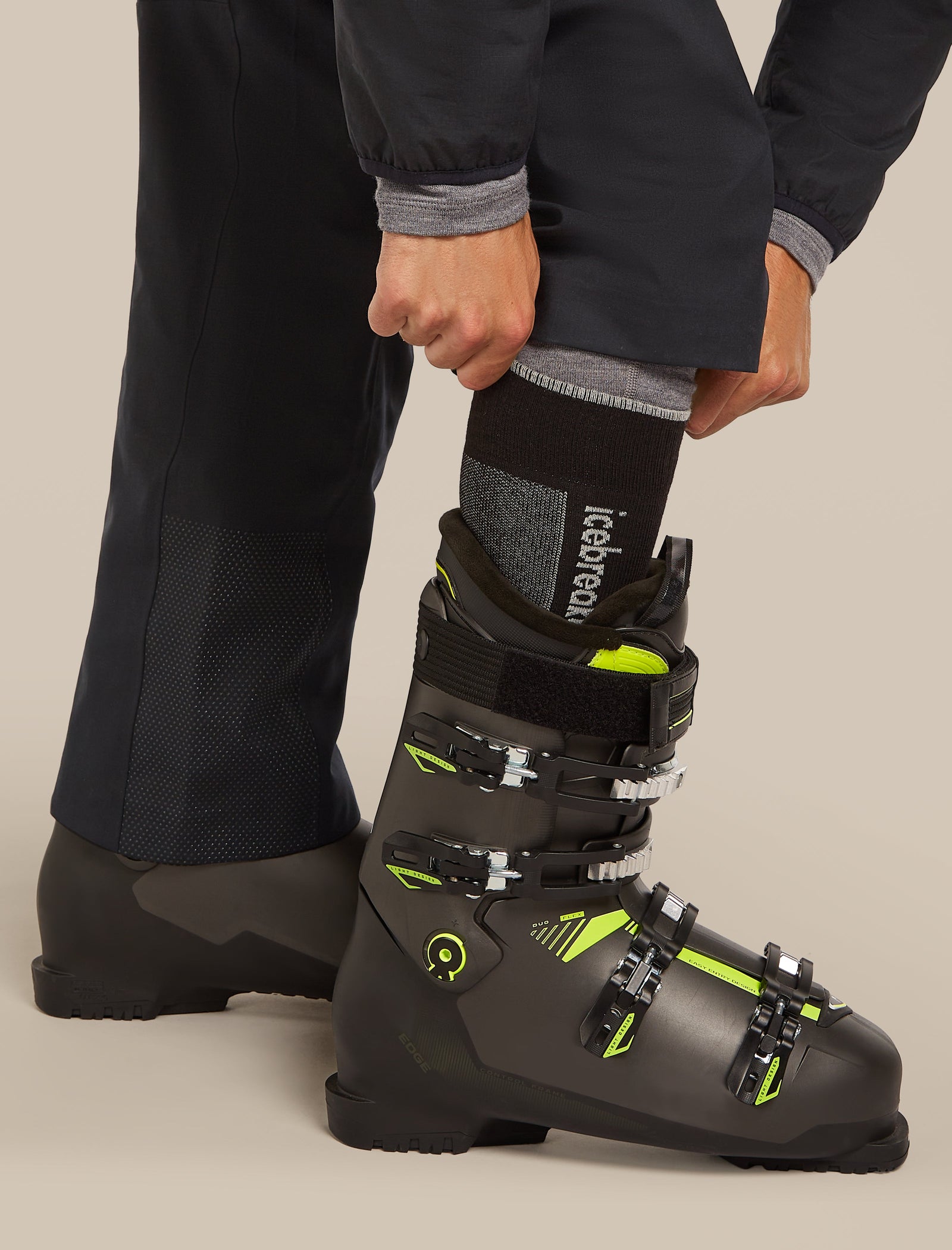 Mens Merino Ski+ Ultralight Over The Calf Socks Black / Ether - Image 3