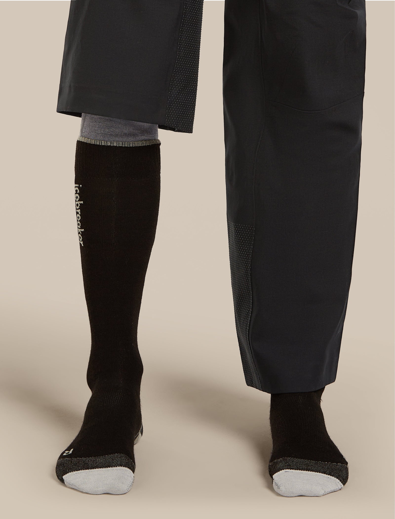 Mens Merino Ski+ Ultralight Over The Calf Socks Black / Ether - Image 4