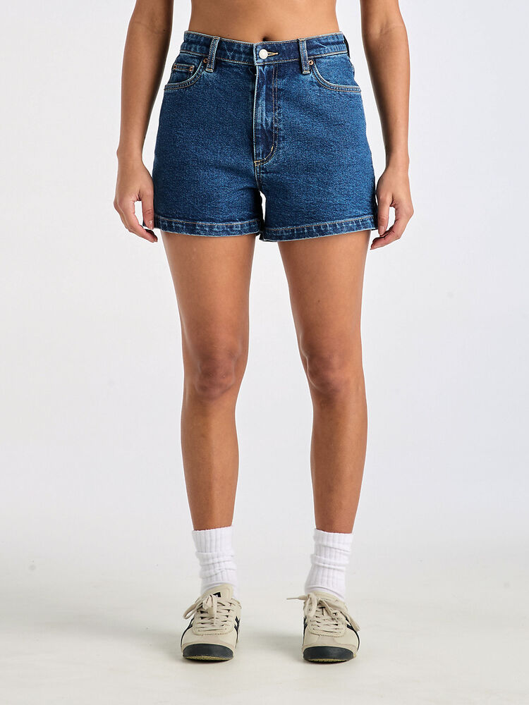 High Relaxed Short