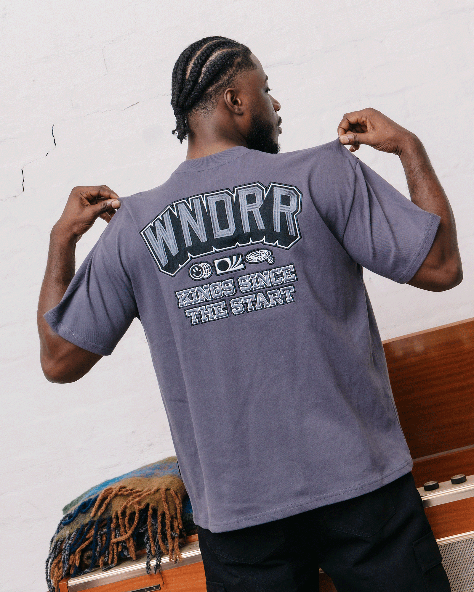 ALL ROUNDER HEAVY WEIGHT TEE - CHARCOAL