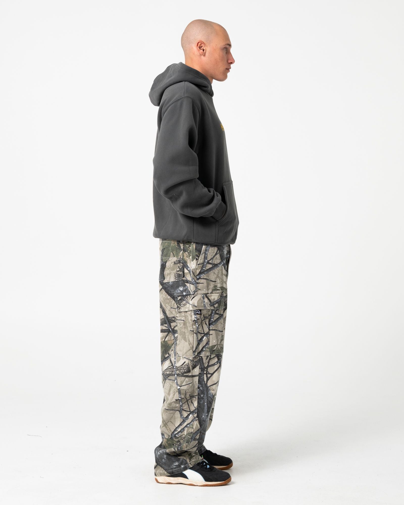Mens Outliner Fleece Hooded Jumper Carbon - Image 3