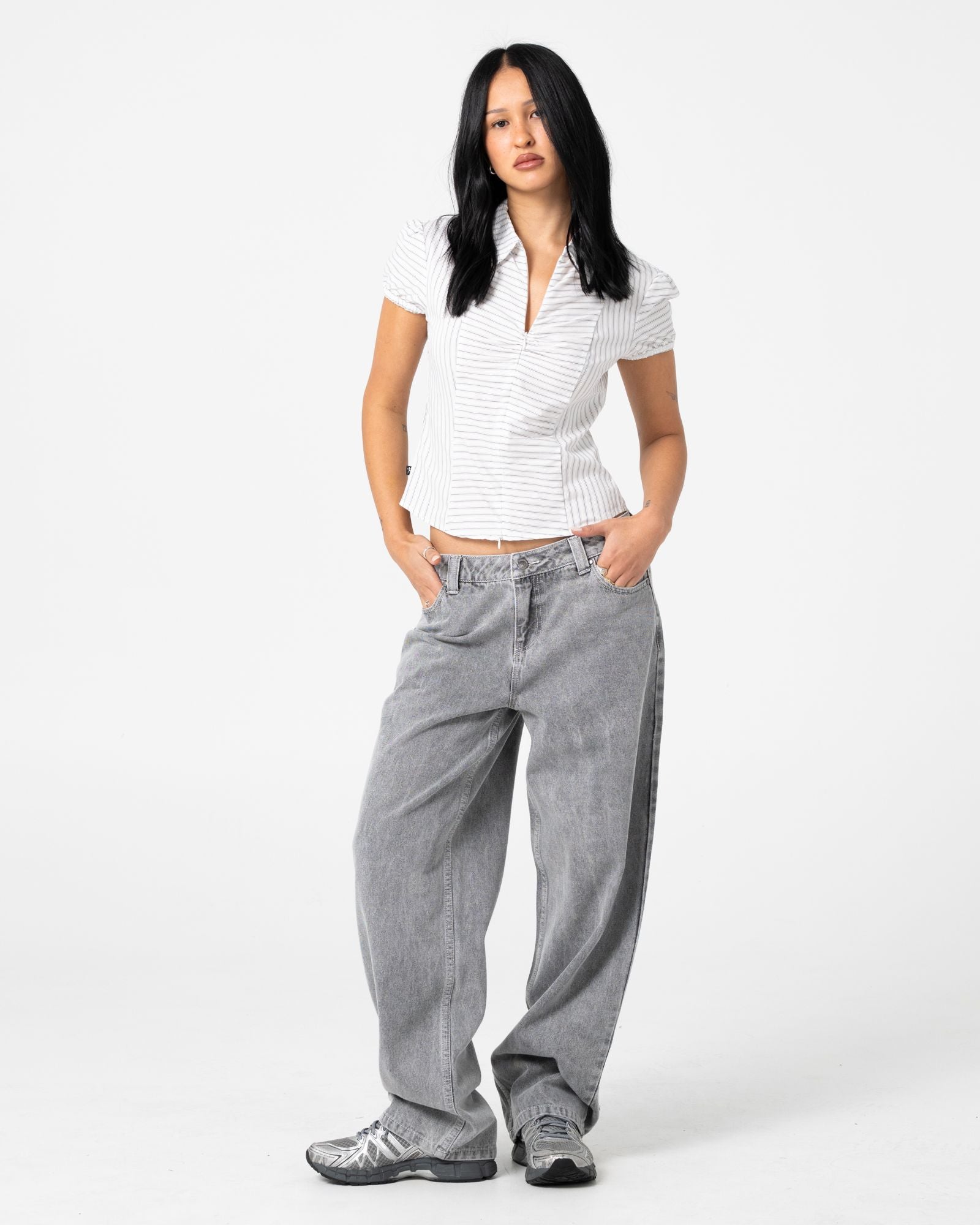Womens Horizon Fitted Zip Through T Shirt Mono Stripe - Image 7