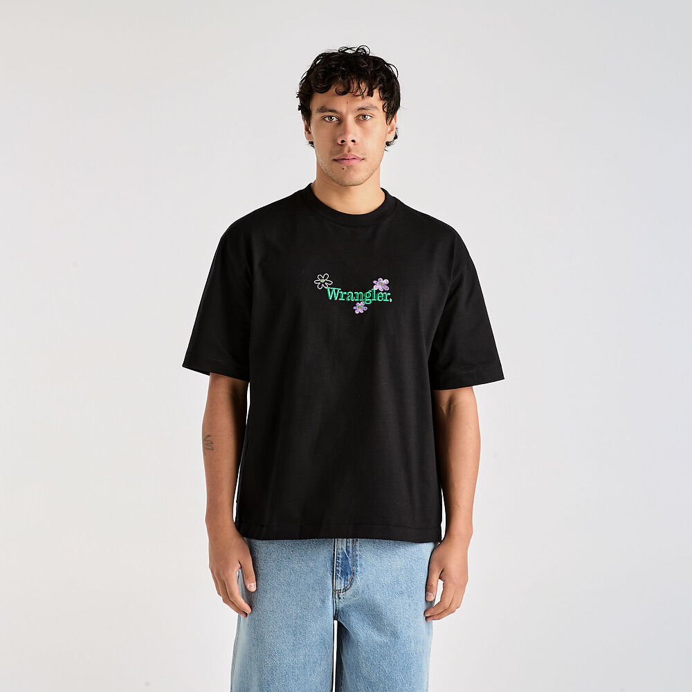 Daisies Boxcar Tee