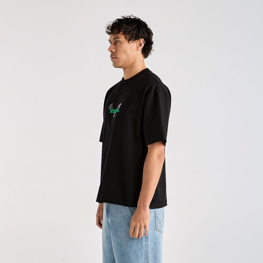 Daisies Boxcar Tee