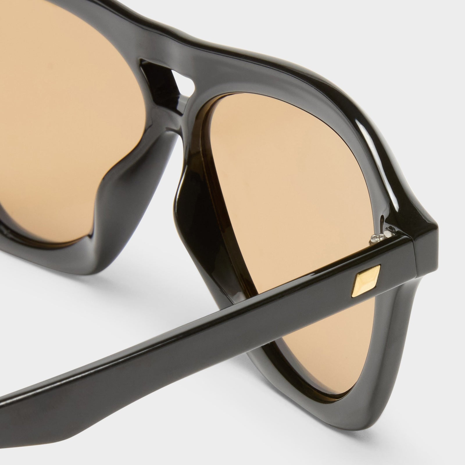 Drizzle Black - Light Brown Mono Lens - Image 4