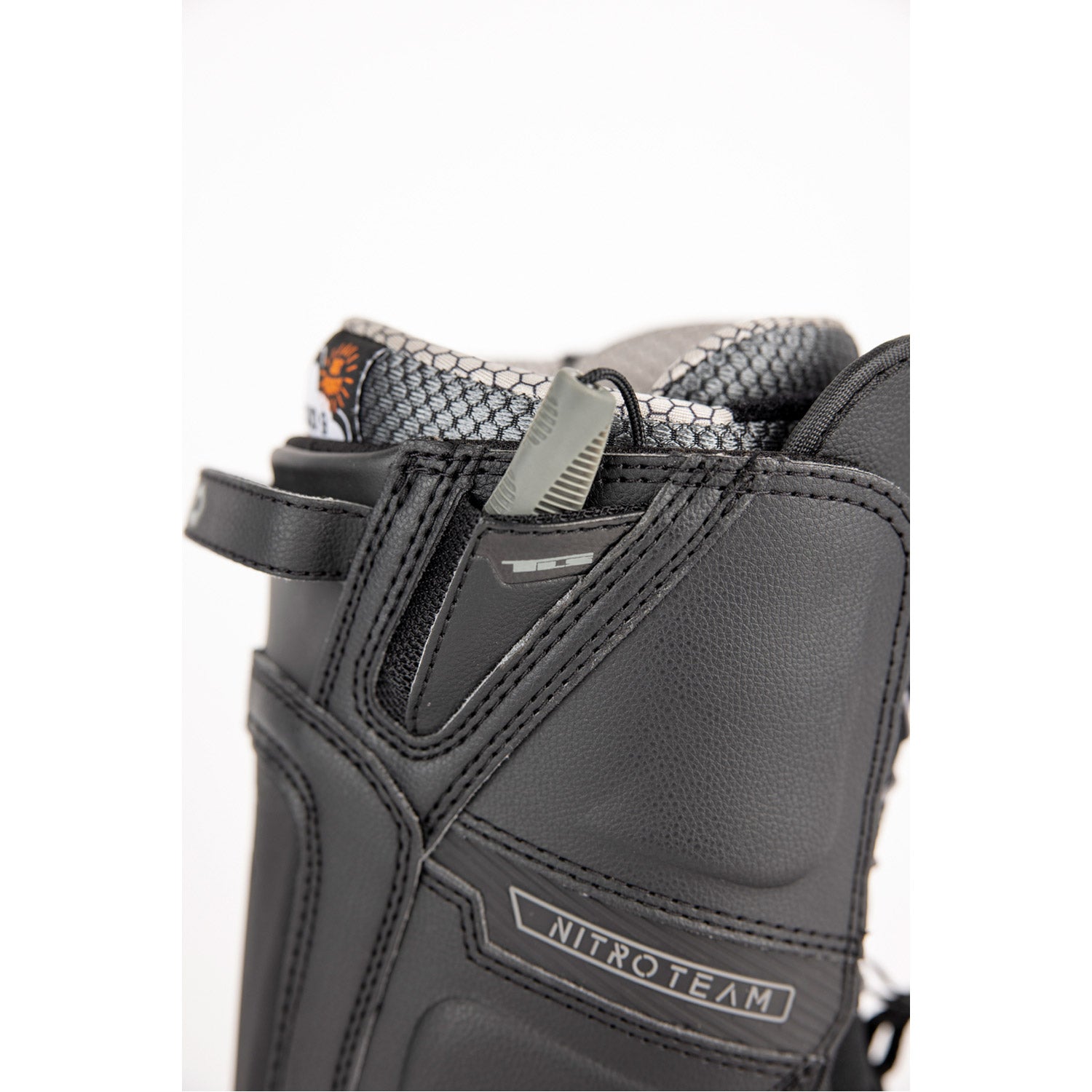 NITRO Team TLS Boot Black