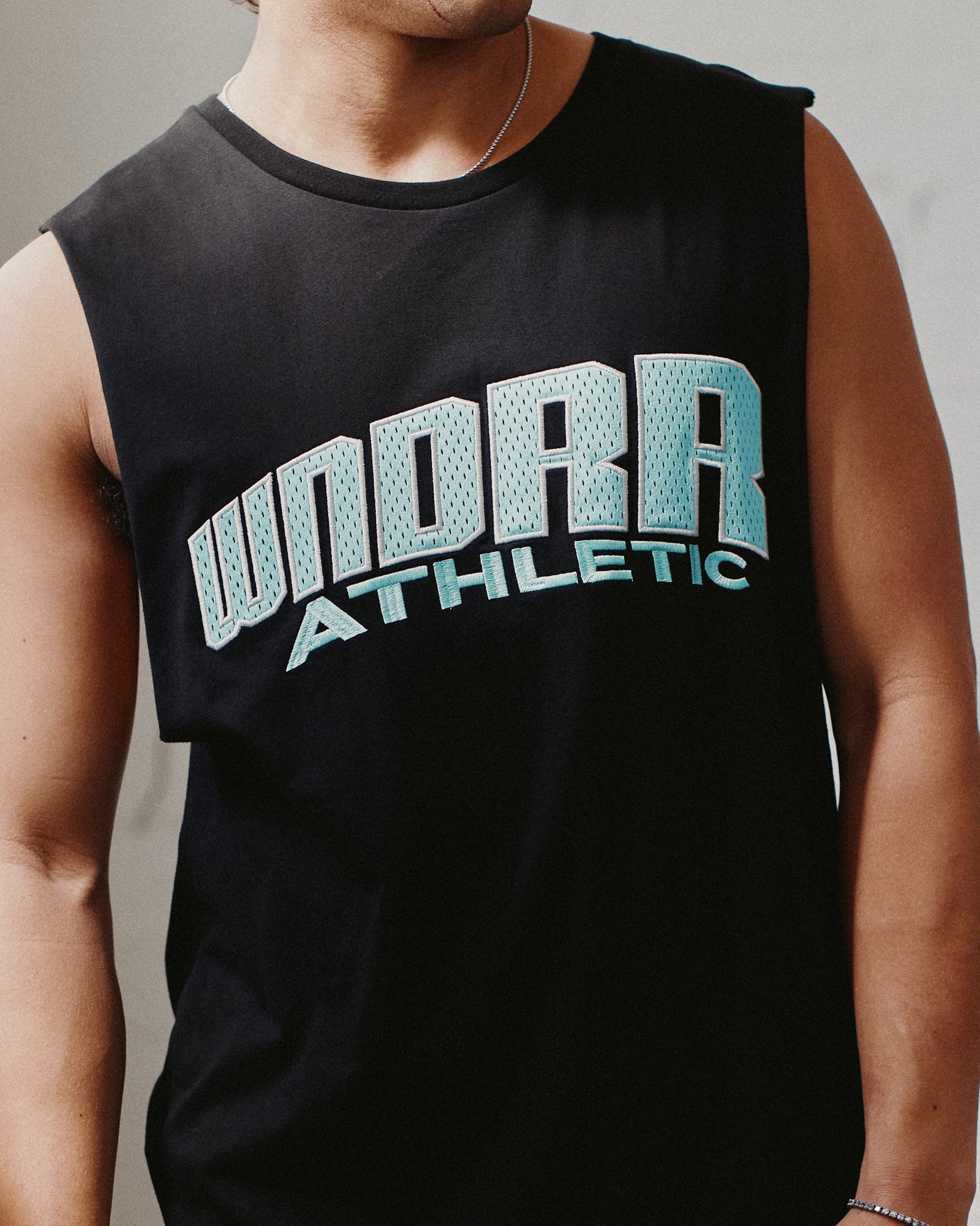 SHIFT MUSCLE TOP - BLACK