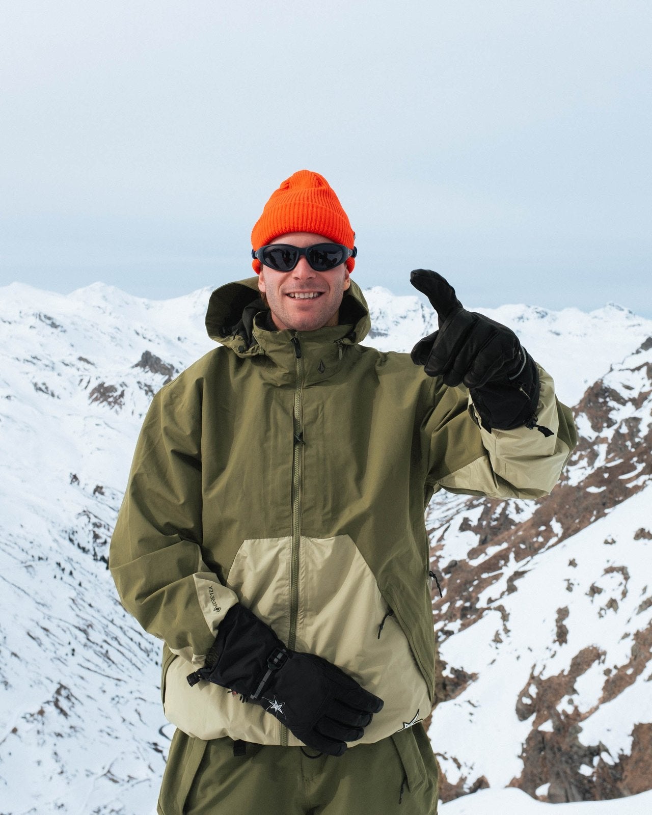 Mens Longo Gore-Tex Jacket Dark Olive - Image 2