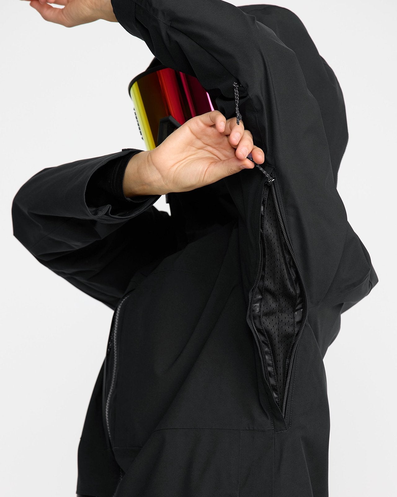 Womens Cloudbreaker Stretch 30K Jacket Black - Image 5