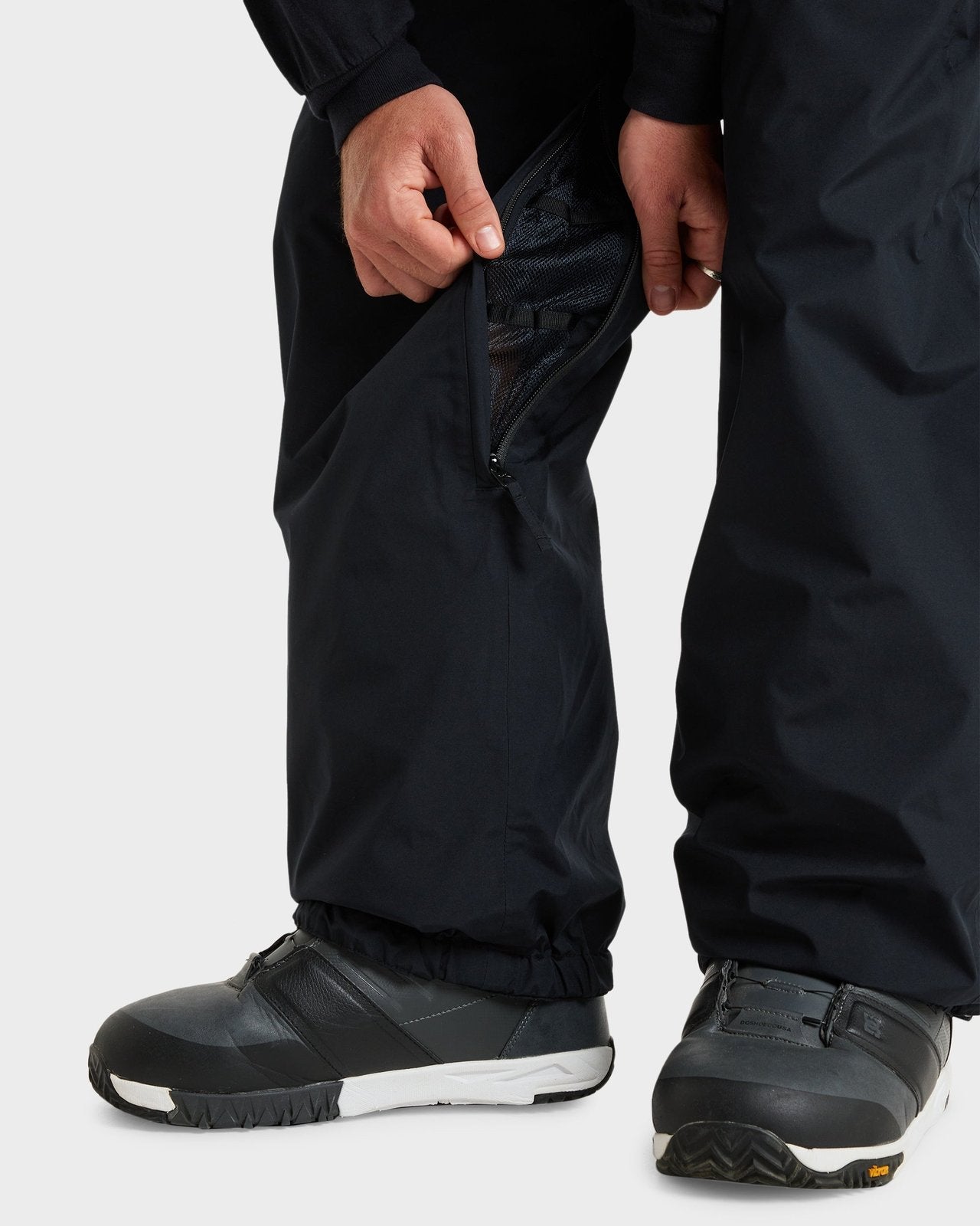 Mens High Altitude Gore-Tex Snow Pants True Black - Image 5
