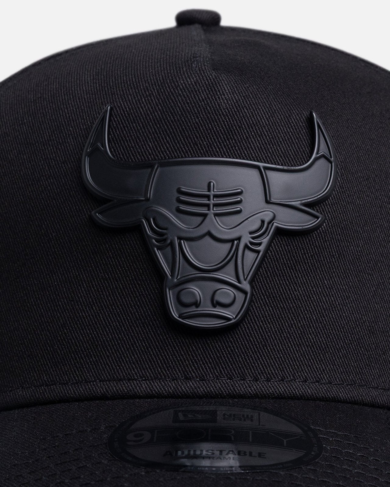 Chicago Bulls 9FORTY A-Frame Snapback - Black Metal Badge - Image 5