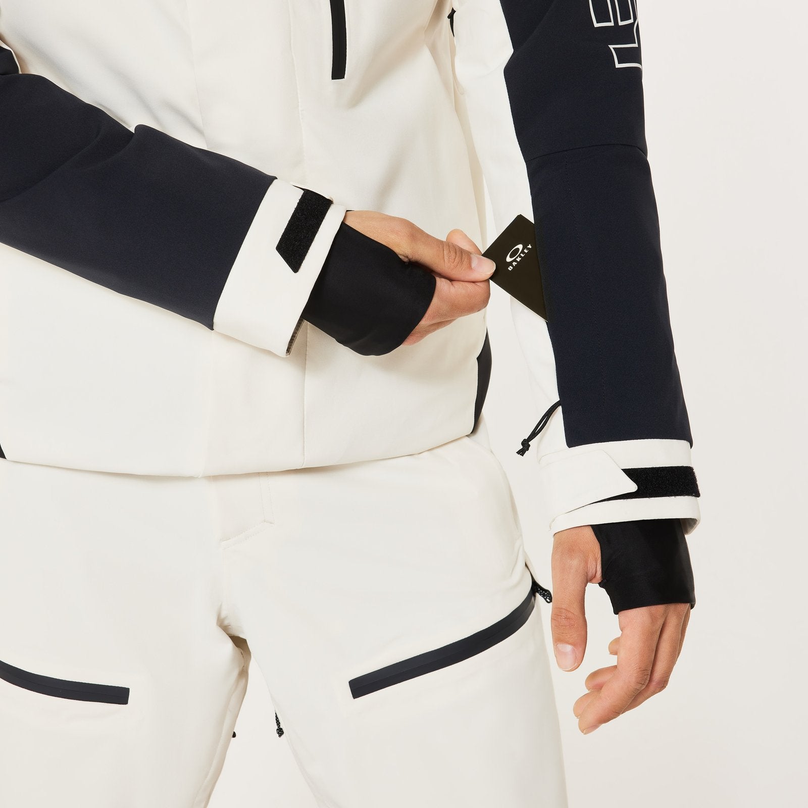 Tnp Tbt Insulated Jacket Mist / Black - Image 6