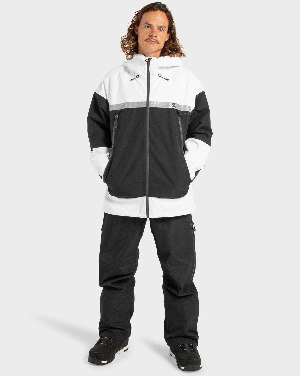 Mens Intel 30K Snow Jacket White / Black - Image 7