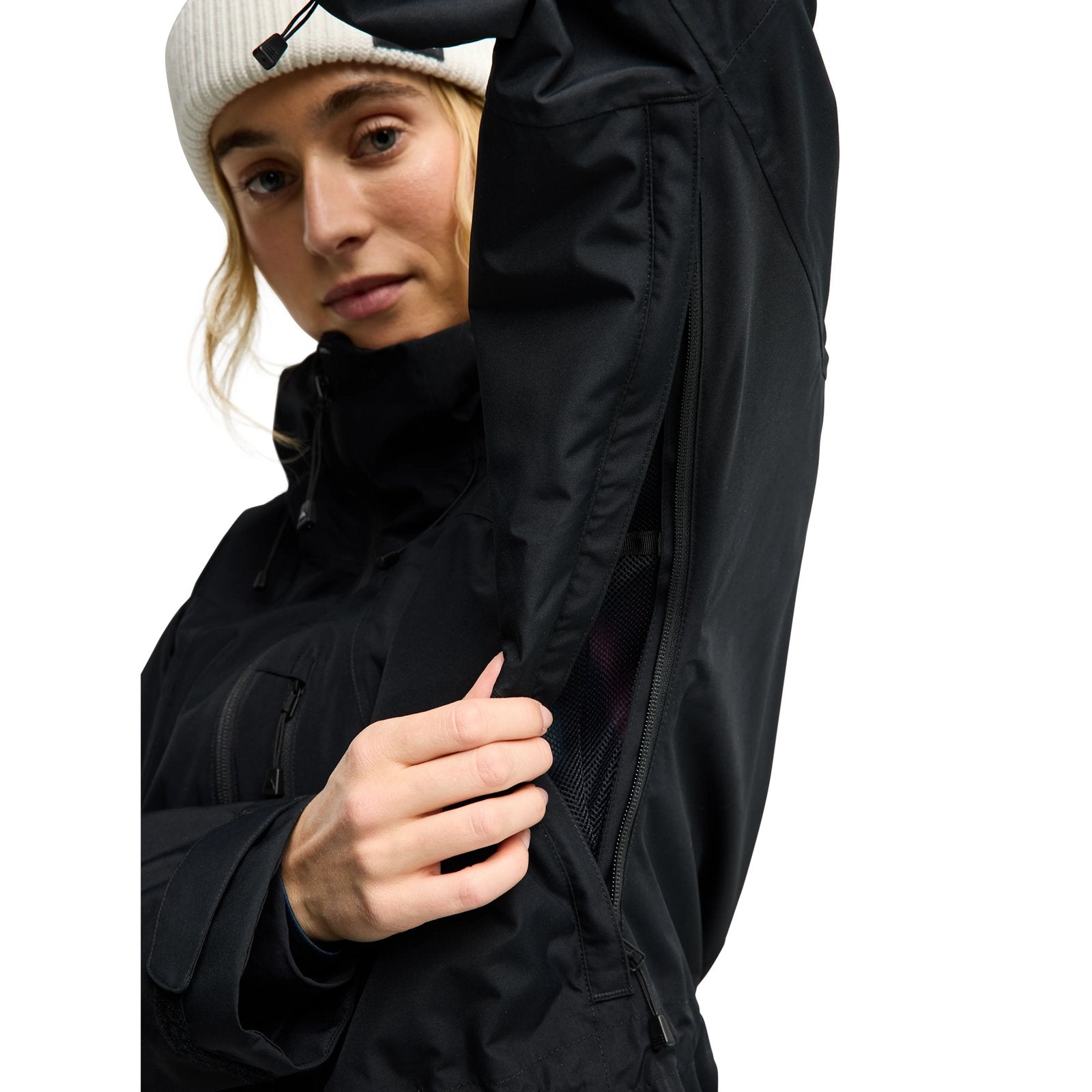 Womens Reserve 2L Jacket True Black - Image 8