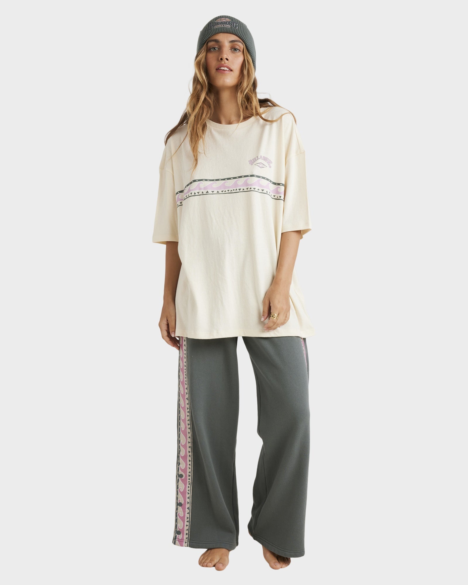 Womens Looking Up T-Shirt White Cap - Image 6