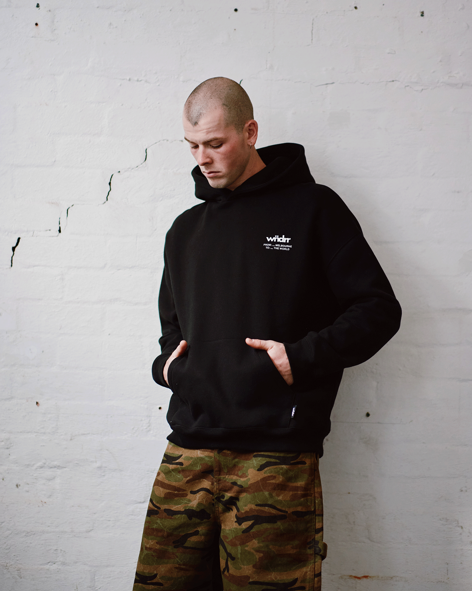 The World Hood Sweat - Black