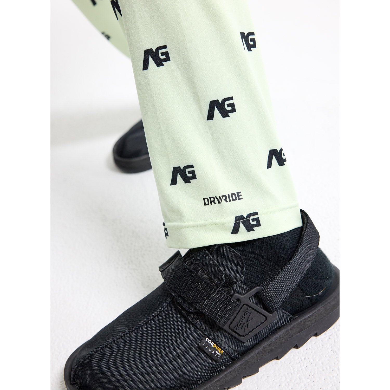 AG Farside Midweight Pants