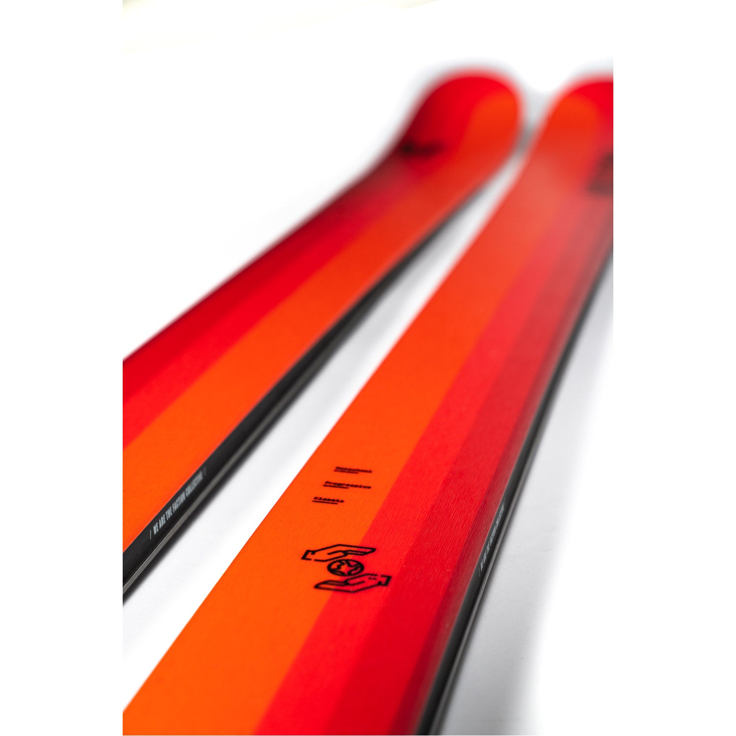 Dancer 1 Skis 2024
