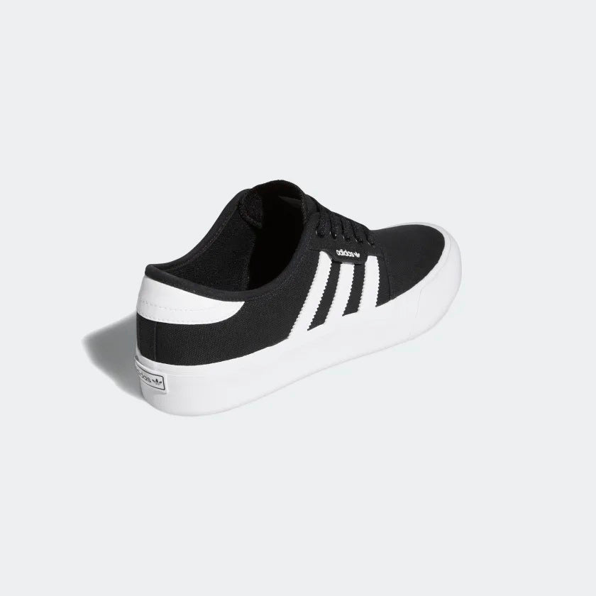 Seeley XT Shoes Core Black Cloud White Cloud White