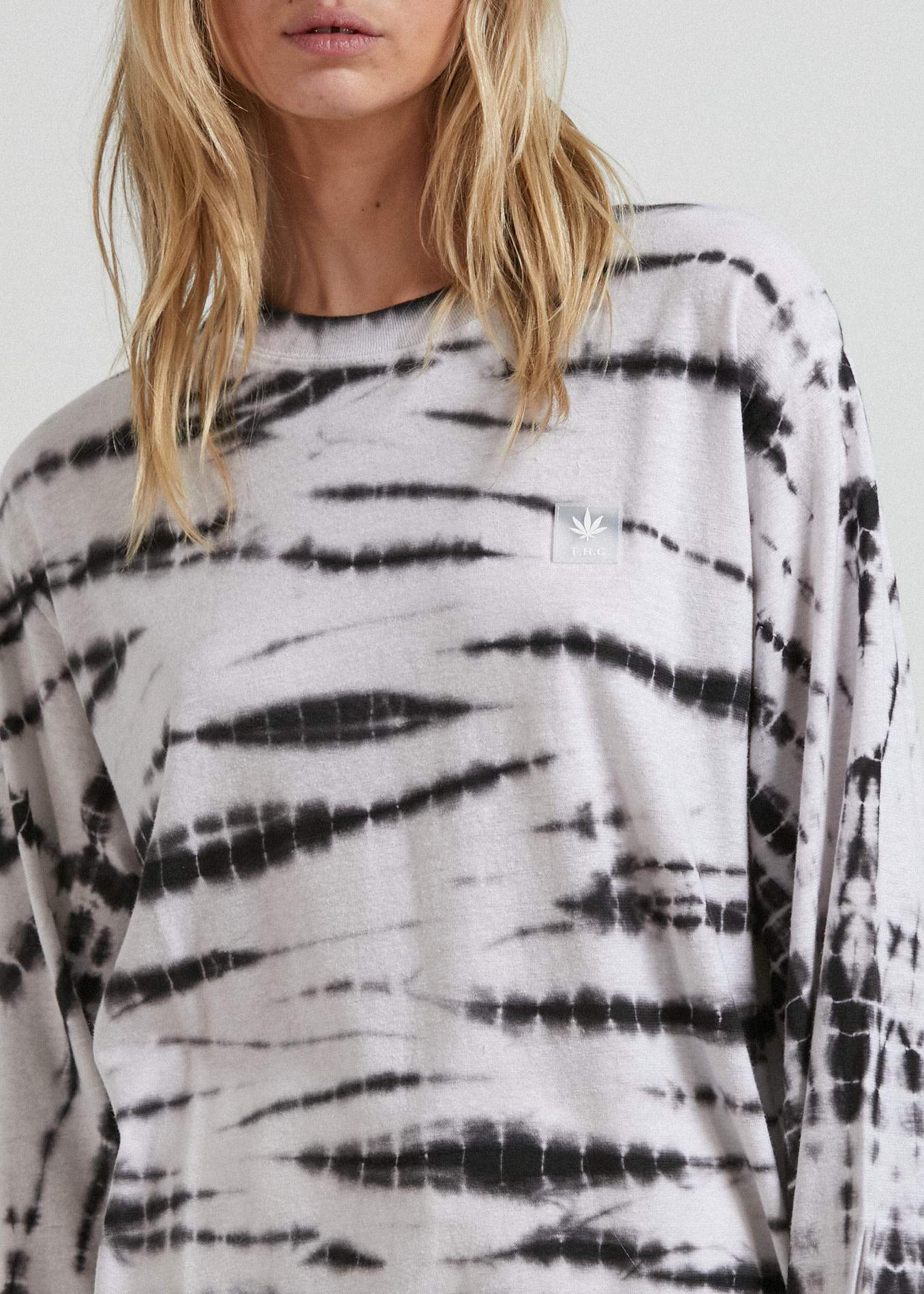 Afends Hannah - Hemp Dyed Long Sleeve T-Shirt - Black Black