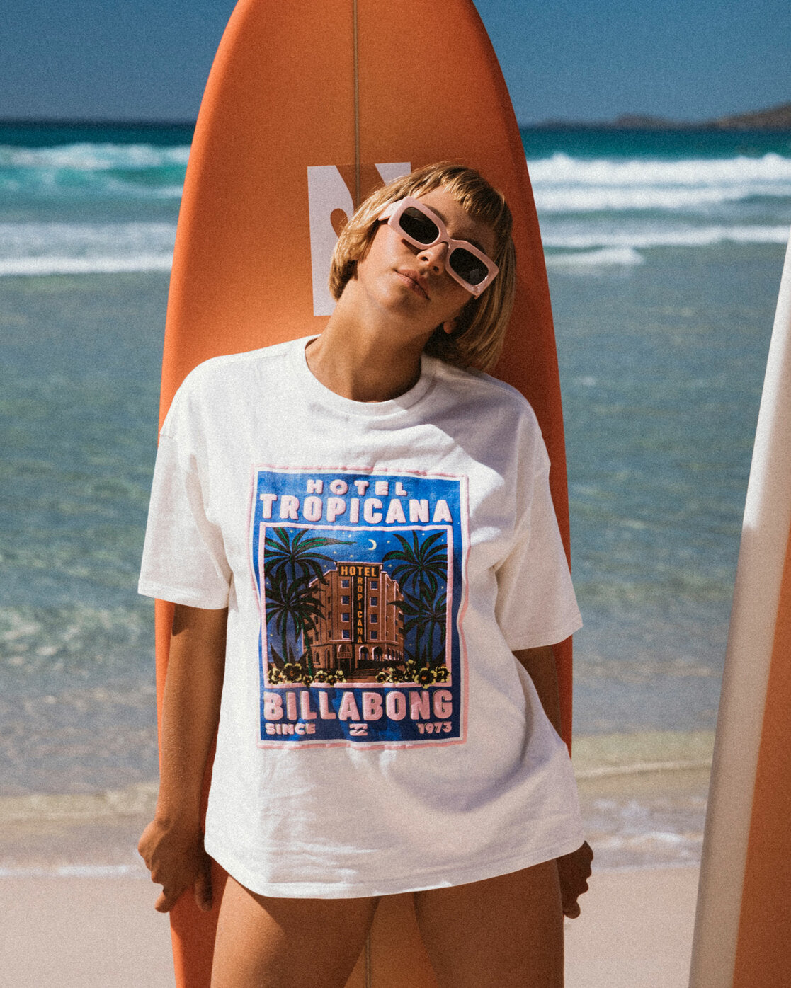 Billabong Hotel Tropicana T-Shirt STONE