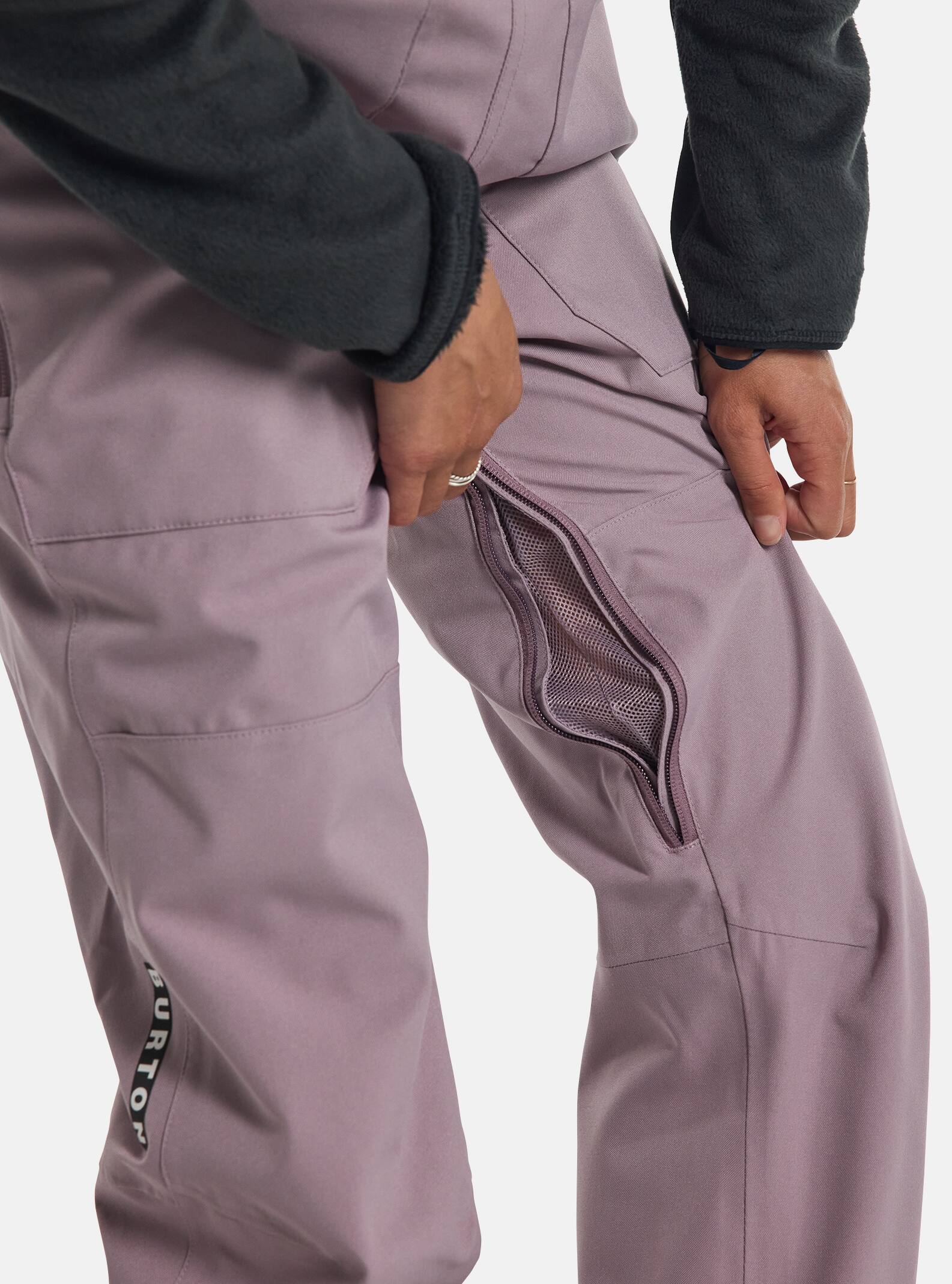 Burton Women's Burton Avalon 2L Bib Pants Elderberry