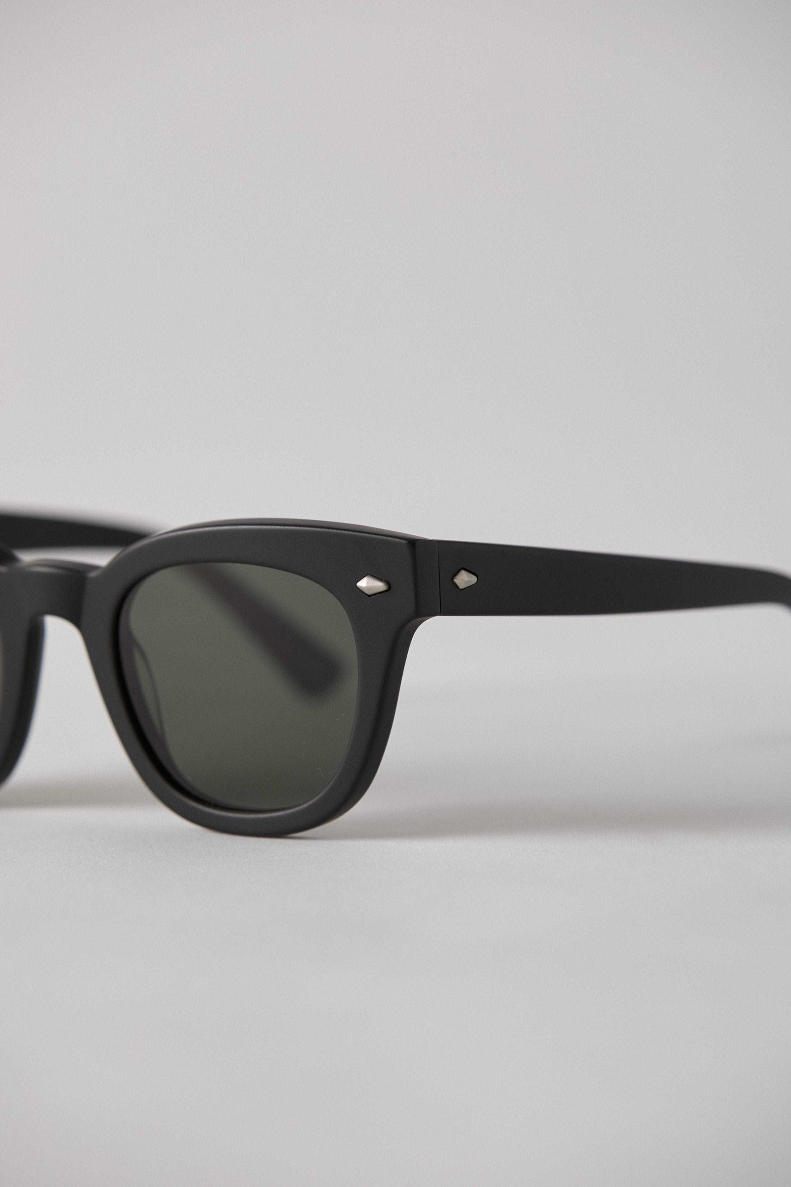 Epokhe Dylan Sunglasses Black Matte / Green