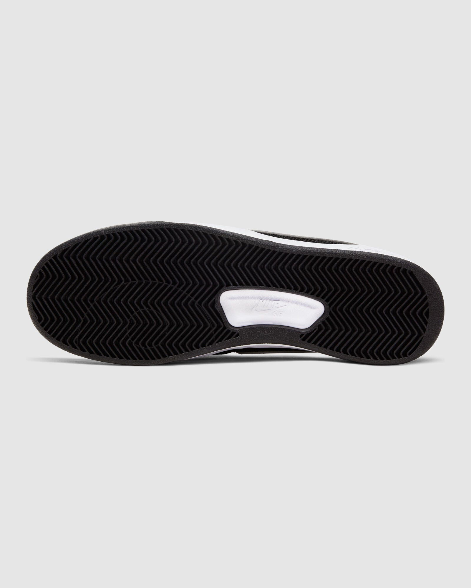 Nike SB Adversary