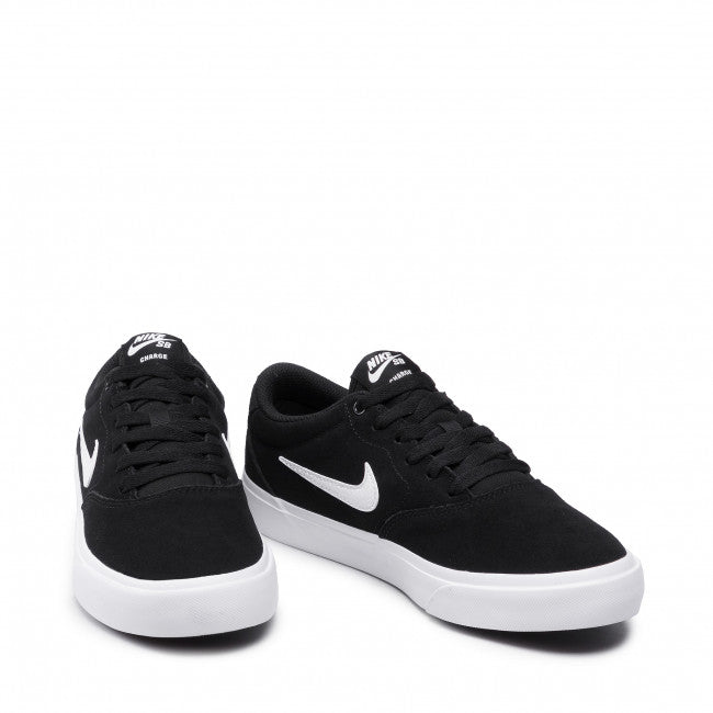 SB Charge Suede