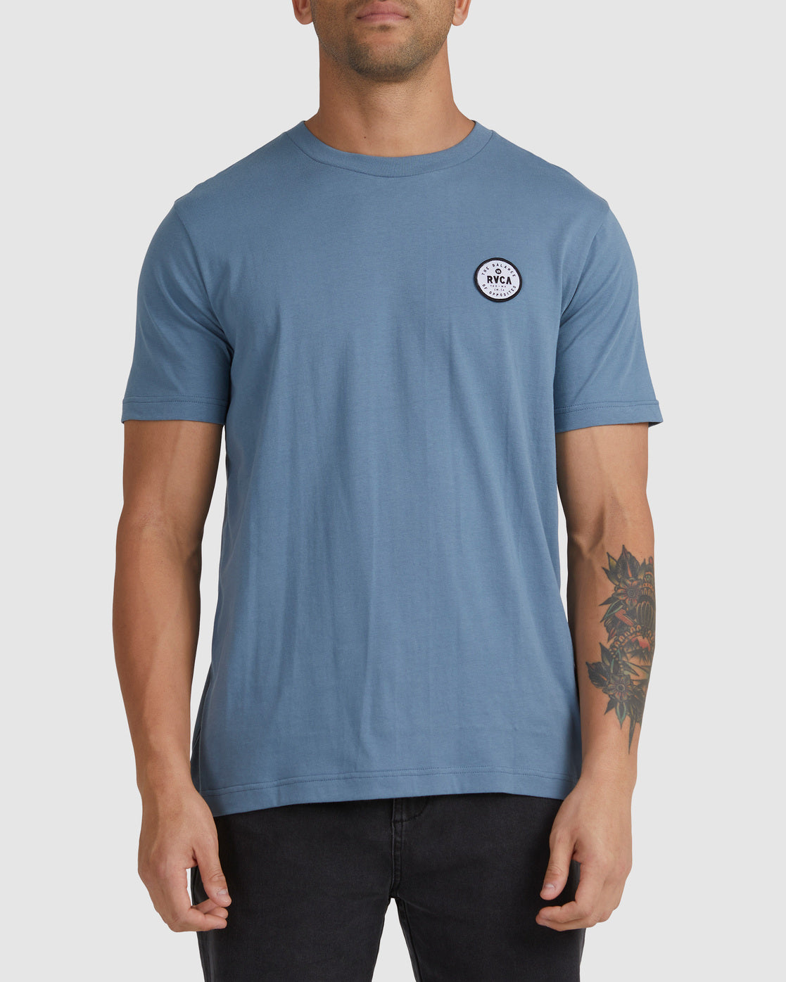 RVCA REACH SS TEE BLUE DUST