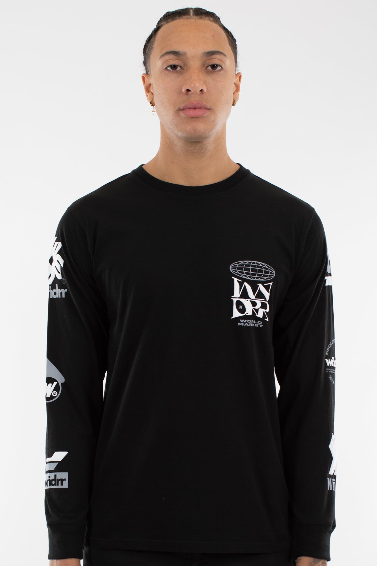 WNDRR MARKET L/S TEE Black