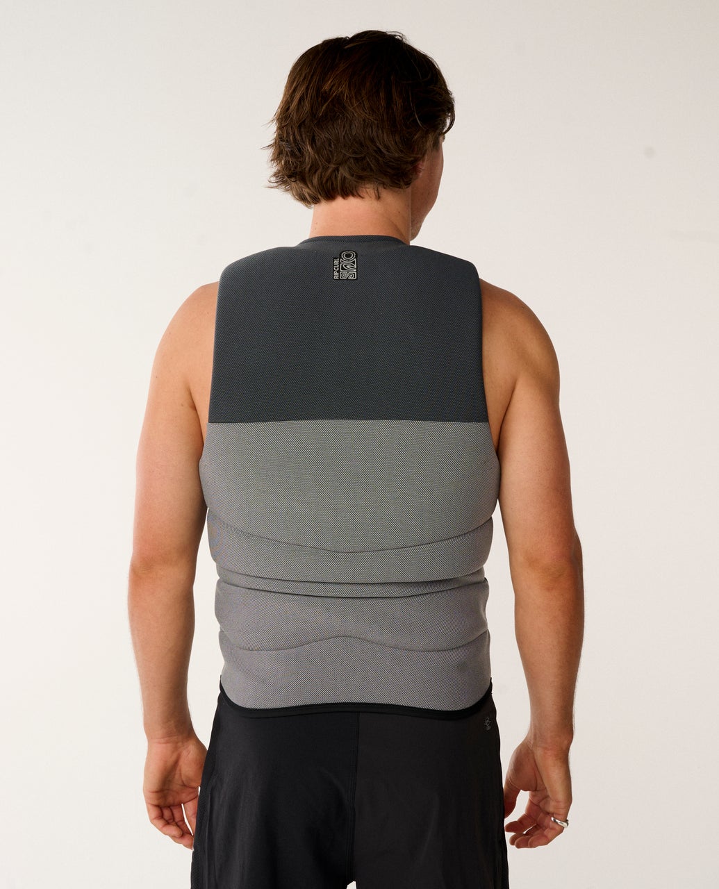 E-Bomb Buoy Vest Charcoal Grey - Image 3