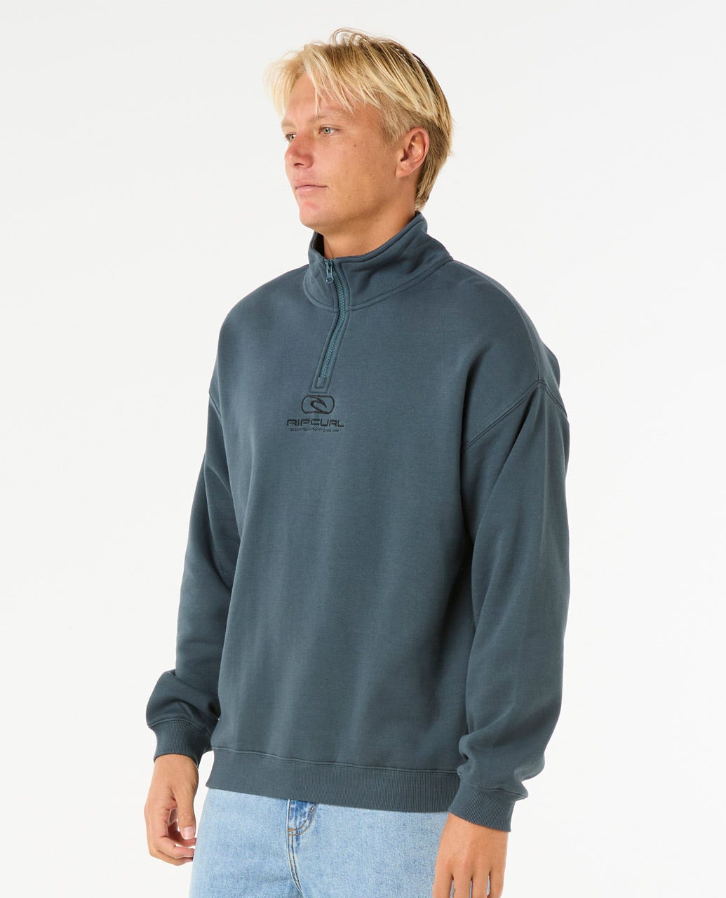 Pill Icon 1/4 Zip Crew