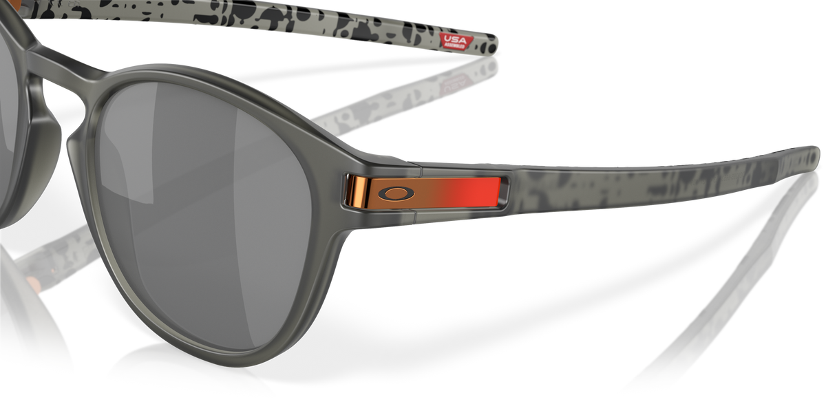 Latch Community Collection Sunglasses Matte Grey Smoke - Prizm Black Lens