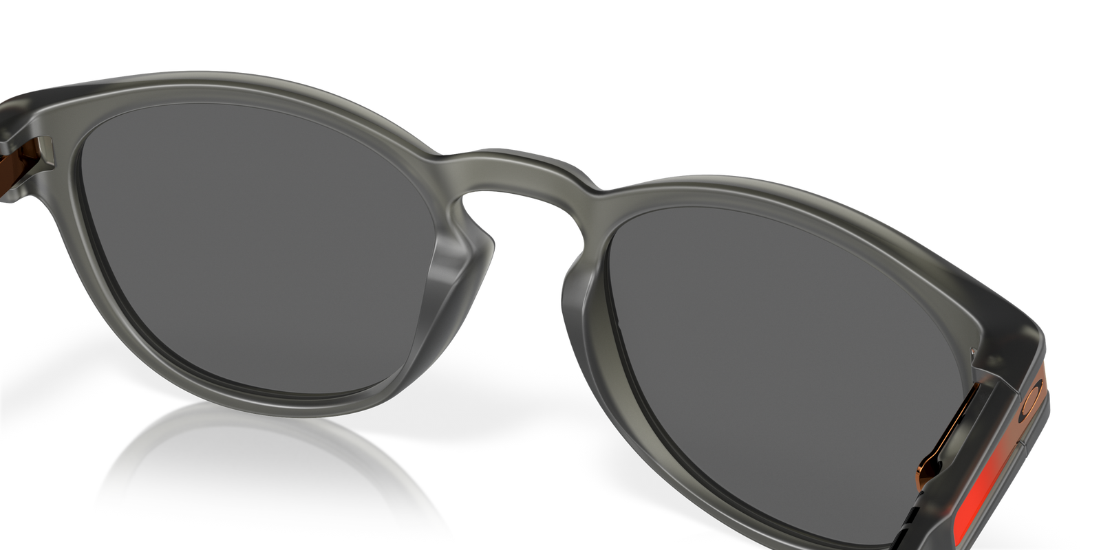 Latch Community Collection Sunglasses Matte Grey Smoke - Prizm Black Lens