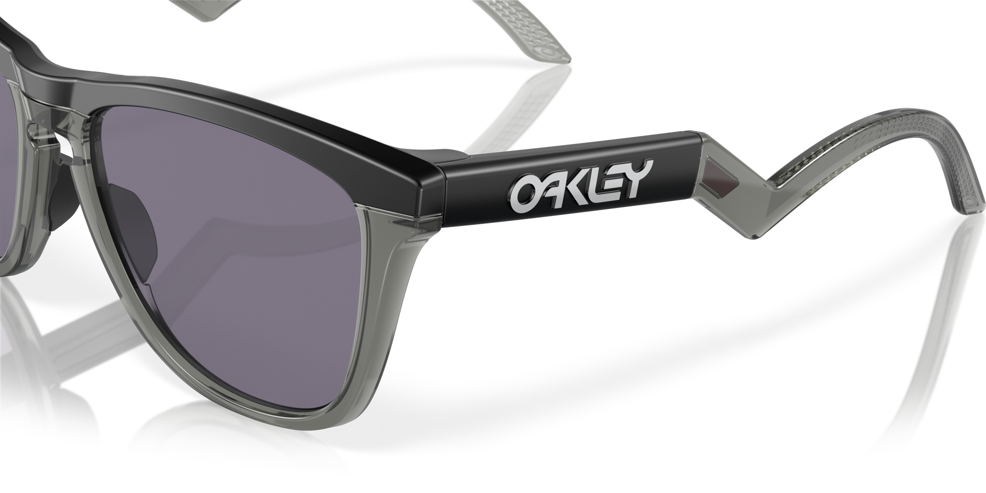 Frogskins Hybrid Sunglasses Matte Black - Prizm Grey Lens