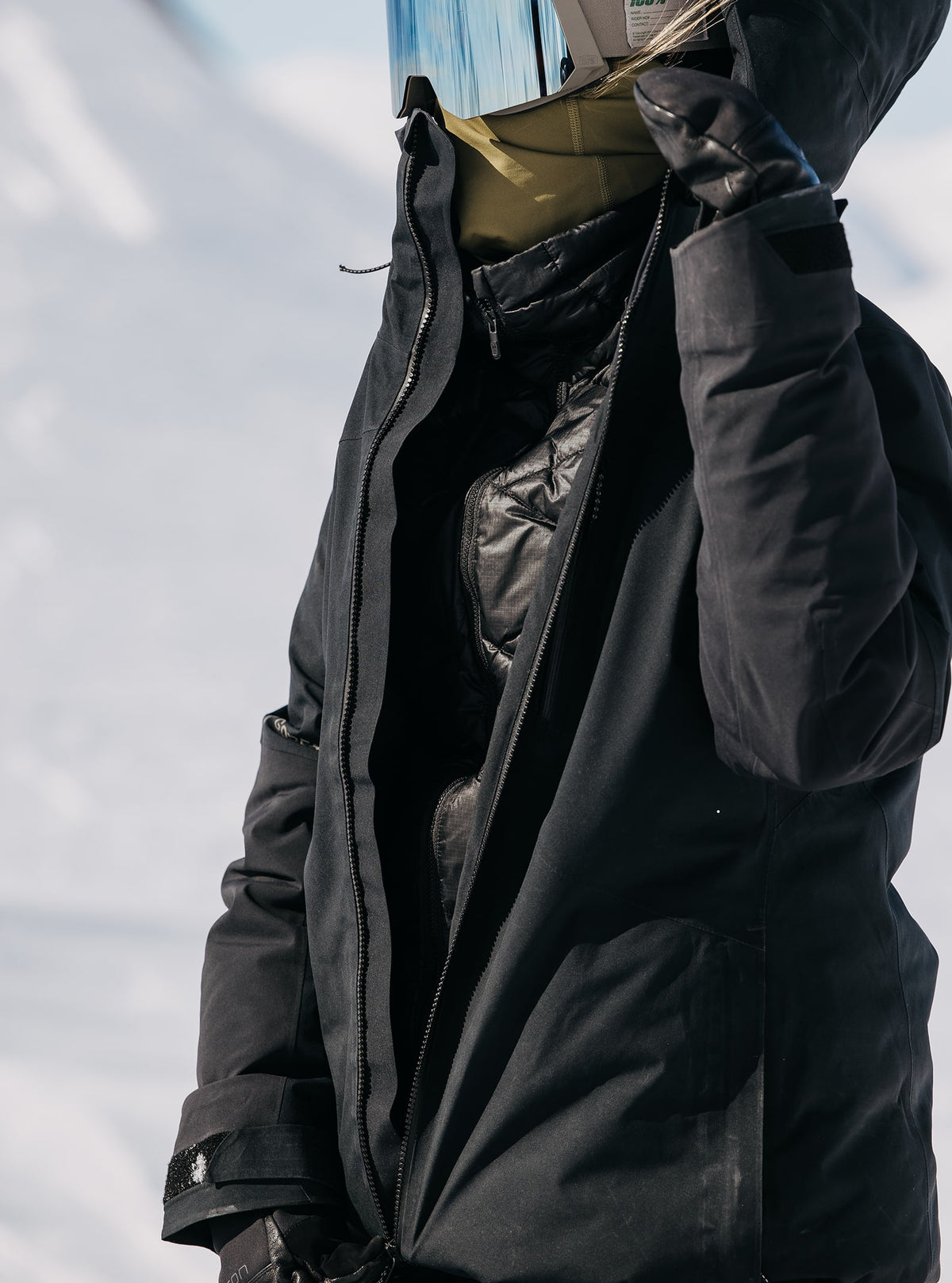 Women's [ak] Embark GORE-TEX 2L Snowboard Jacket