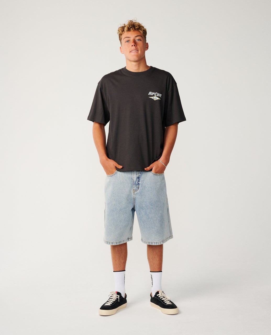 Heritage Icon Tee Washed Black - Image 4
