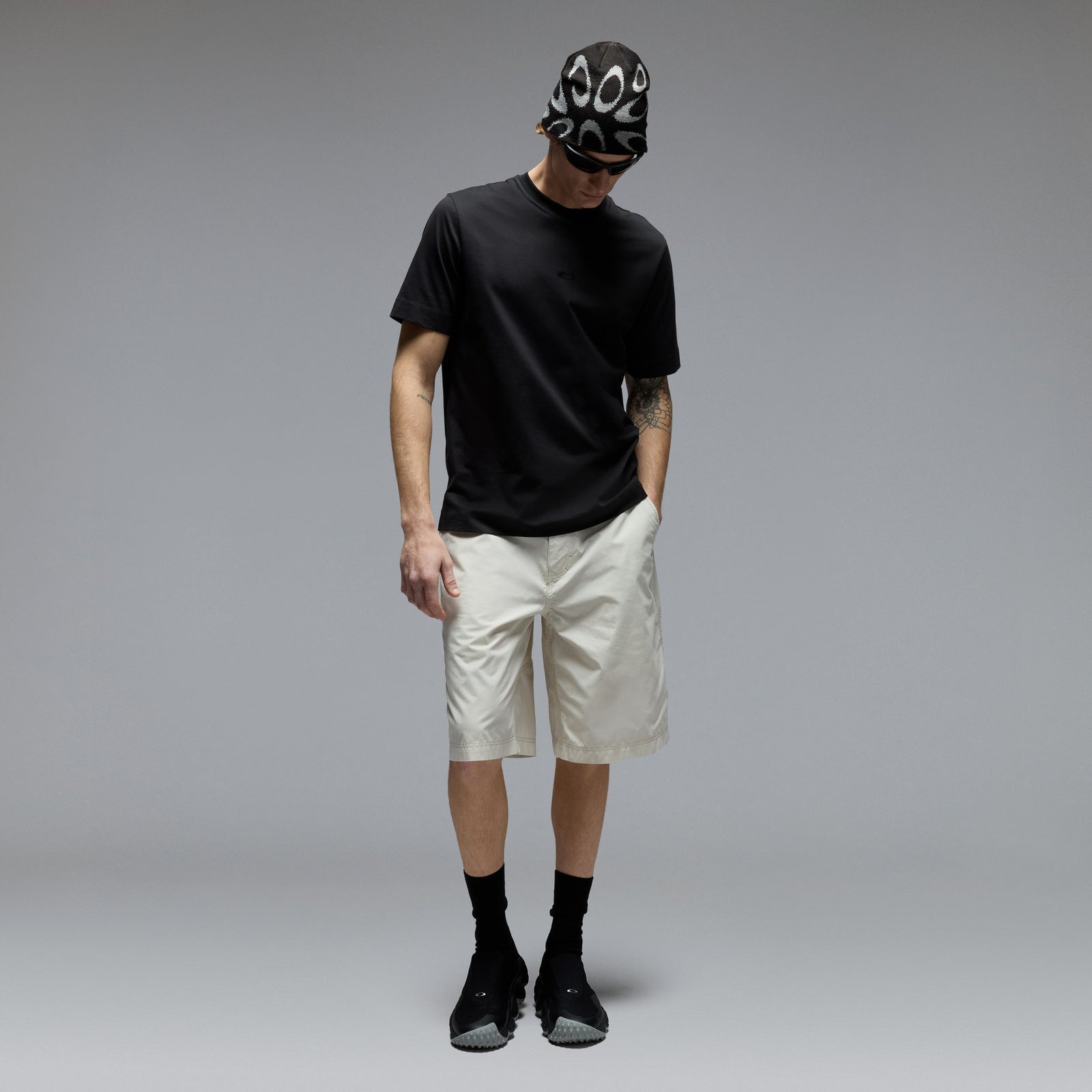 Stacked Flow Tee Pitch Black - Image 12